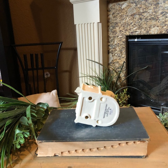 SnowBabies 'Bedtime Prayers' Figurine 3 1/4' H X 3.5 L.manf. 2001 retired 2005. - Picture 6 of 8